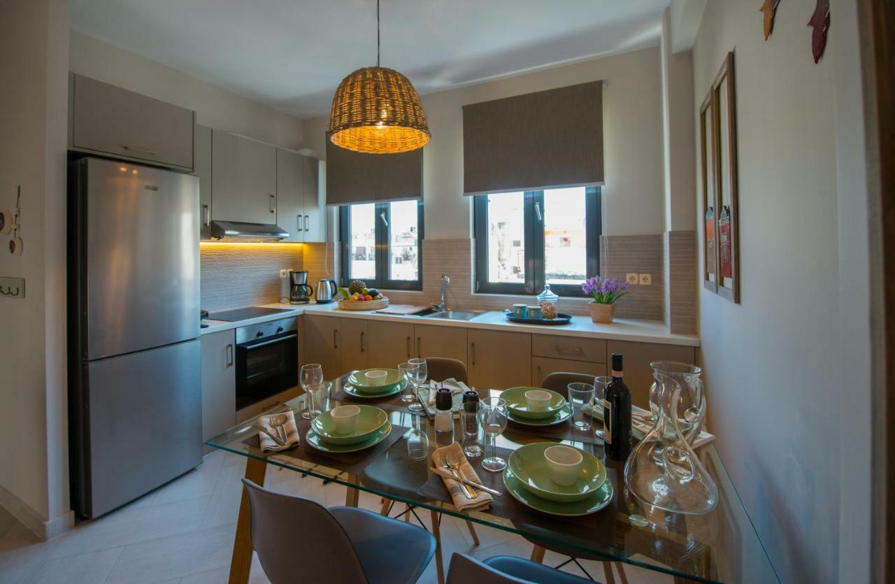 Marios Home, A Cozy And Spacious Apartment Near Downtown Превеза Екстериор снимка
